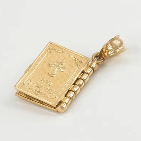 Holy Bible with The Lord's Prayer Necklace / Pendant #1107 (gold tone) - Picture 7 of 9